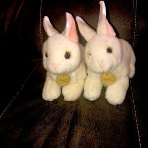Aurora Miyoni World's White  2 Bunnies